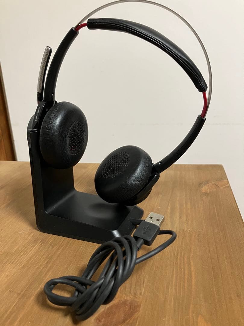 Plantronics Voyager Focusワイヤレスヘッドホン ブラック