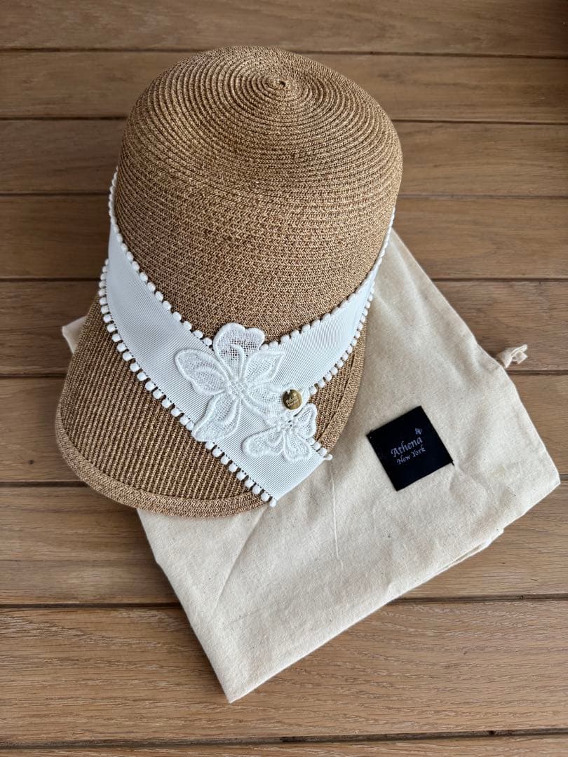 新品未使用2024ATHENA New Yorkベージュ麦わら帽子 花の刺繍付き