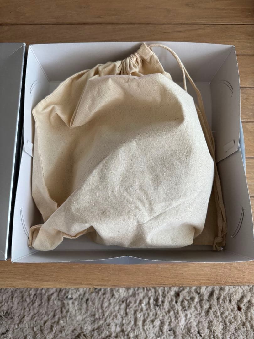 新品未使用2024ATHENA New Yorkベージュ麦わら帽子 花の刺繍付き