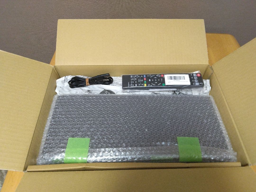 SHARP AQUOSブルーレイレコーダー　W1800　2番組同時録画　保証付