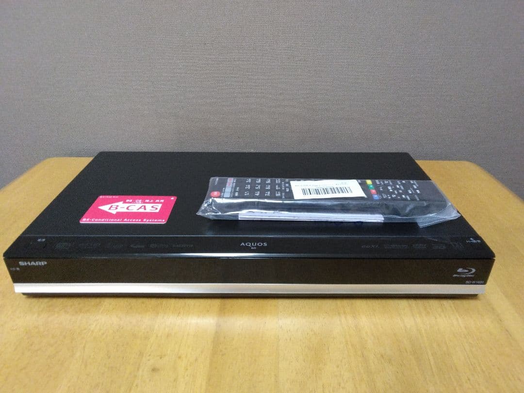 SHARP AQUOSブルーレイレコーダー　W1800　2番組同時録画　保証付