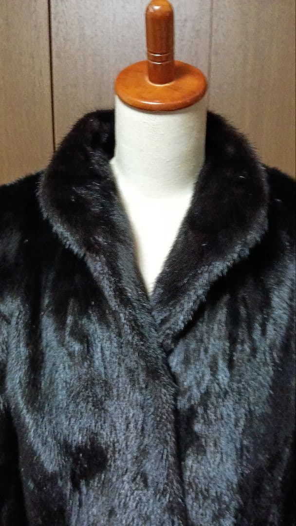 毛皮のコート　ミンク　リアルファーコート　ブラック