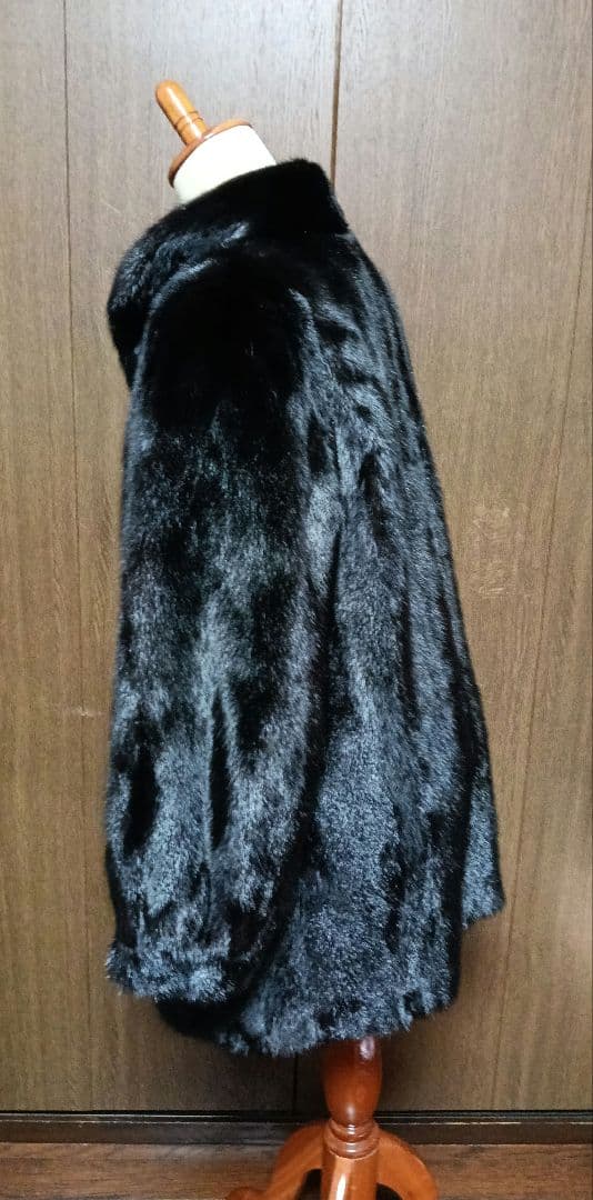 毛皮のコート　ミンク　リアルファーコート　ブラック