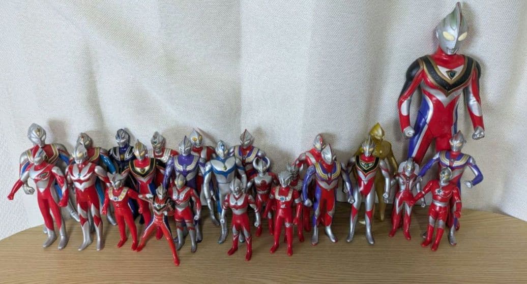 【フィギュア大量】 ウルトラマン26体 怪獣27体 ソフビ