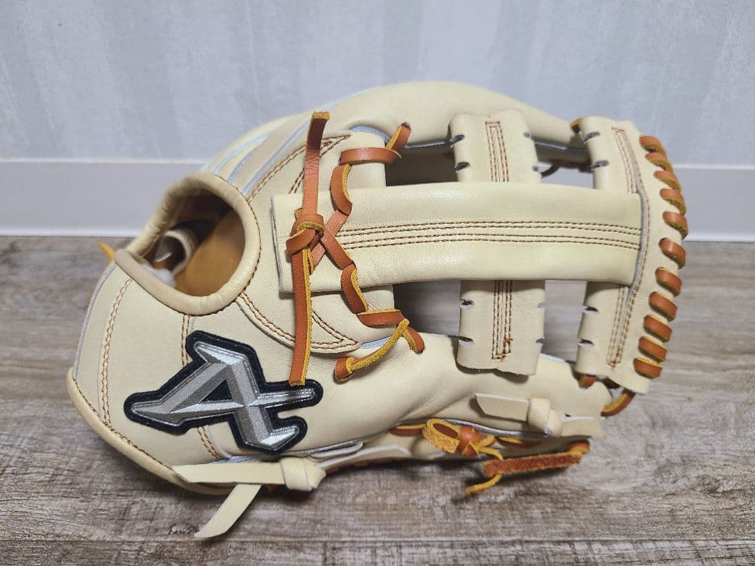未使用　アトムズ（ATOMS） 硬式用グラブ 内野手用 野球グローブ 右投げ