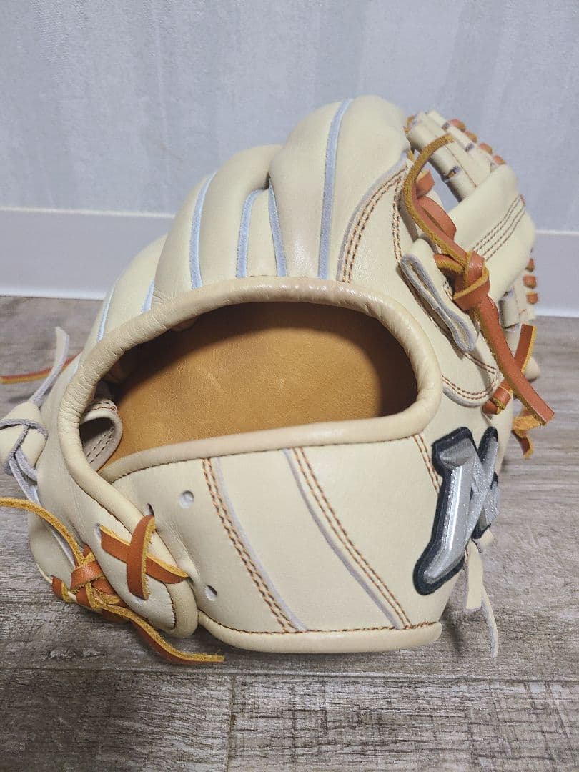 未使用　アトムズ（ATOMS） 硬式用グラブ 内野手用 野球グローブ 右投げ