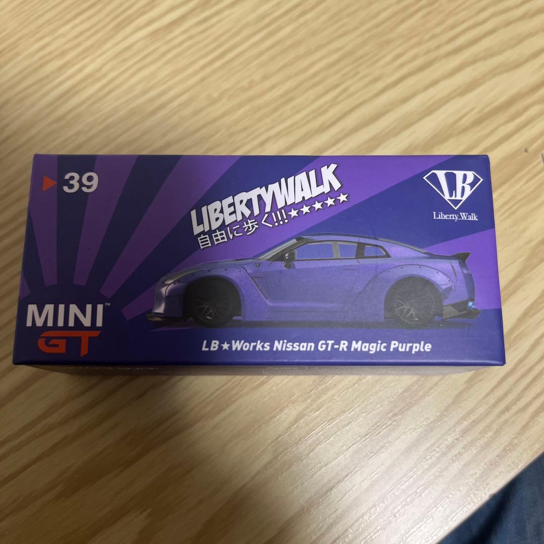 MiniGT 1/64 LB★WORKS R35 “マジックパープル” LBWK