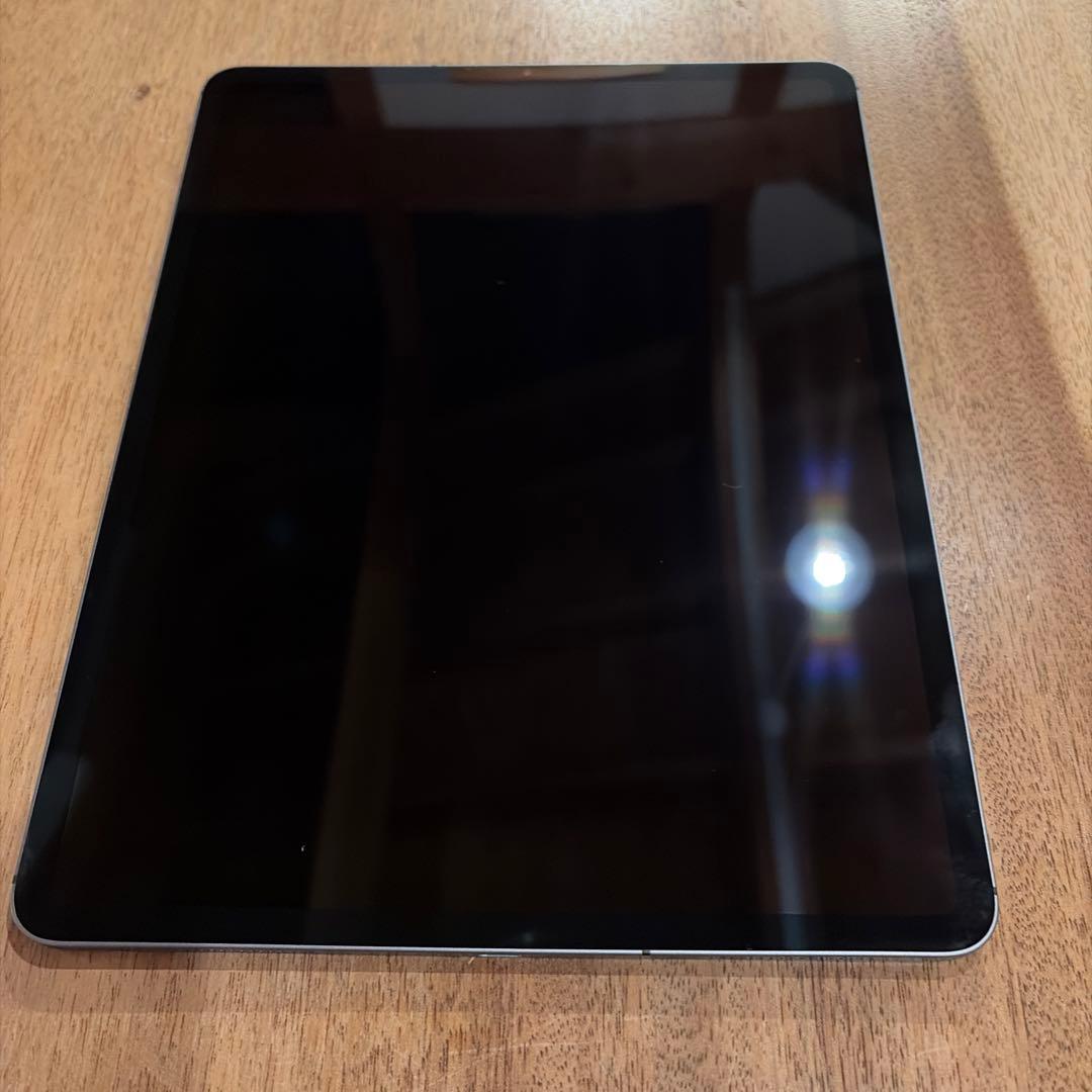 iPad Pro 12.9（第３世代）セルラー 256GB スペースグレイ
