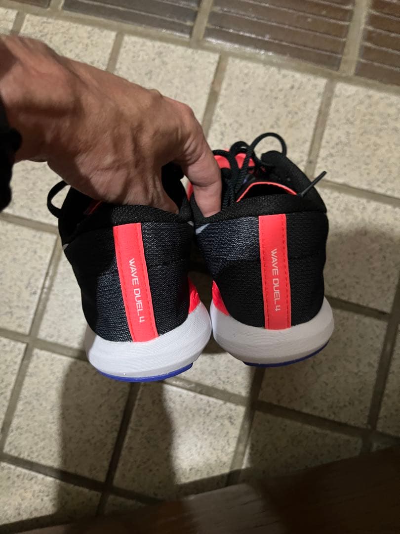 ミズノ　ウェーブデュエル4 メンズ25.5cm