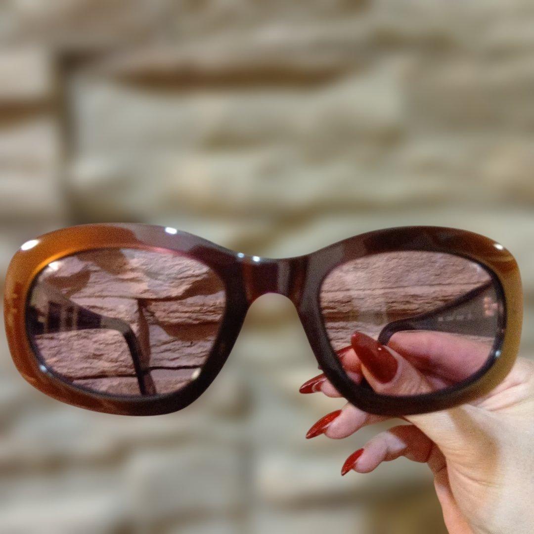 希少　シャネル　サングラス