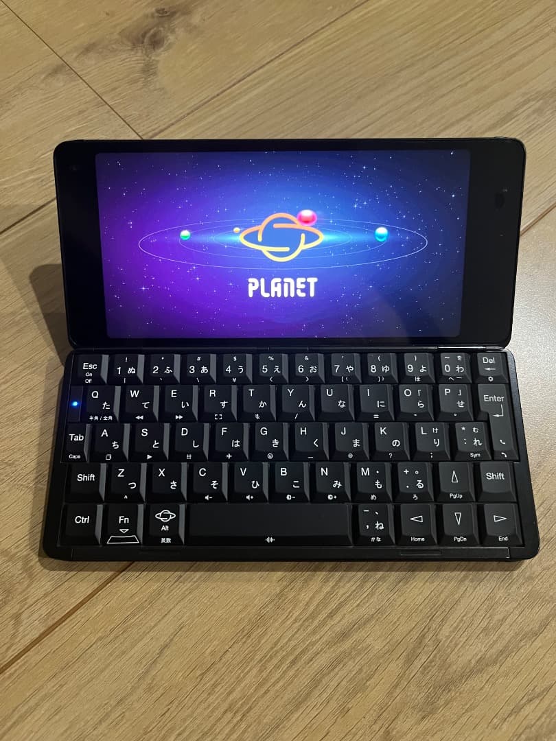 スマートフォン本体 COSMO COMMUNICATOR