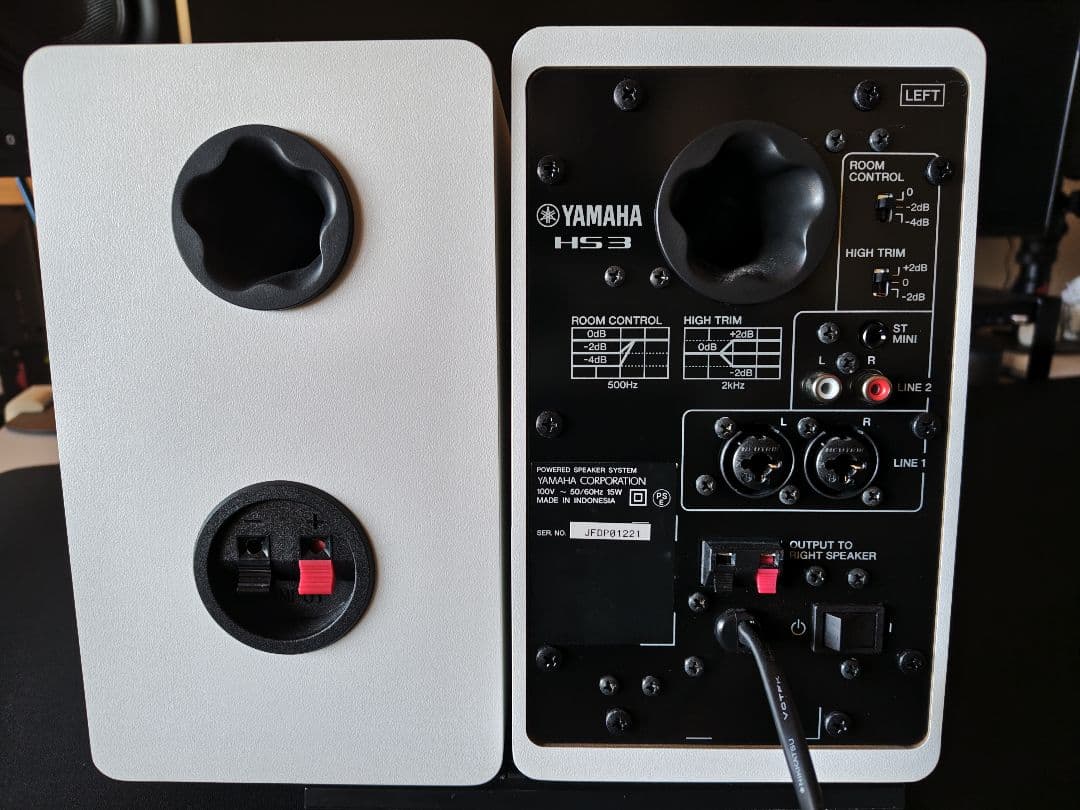 YAMAHA HS3W パワードスタジオモニター