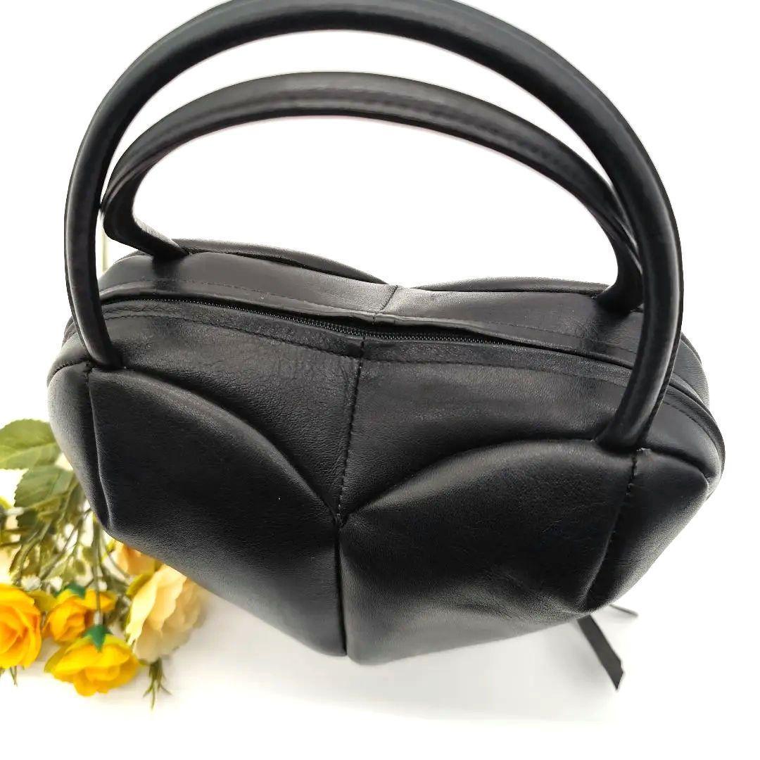 希少 シビラ Sybilla ハートモチーフ立体ハンドバッグ ブラック レザー