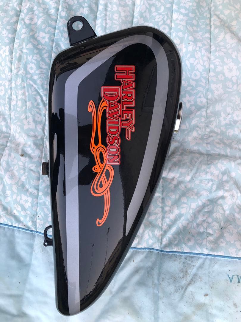 スポーツスター　03 タンク