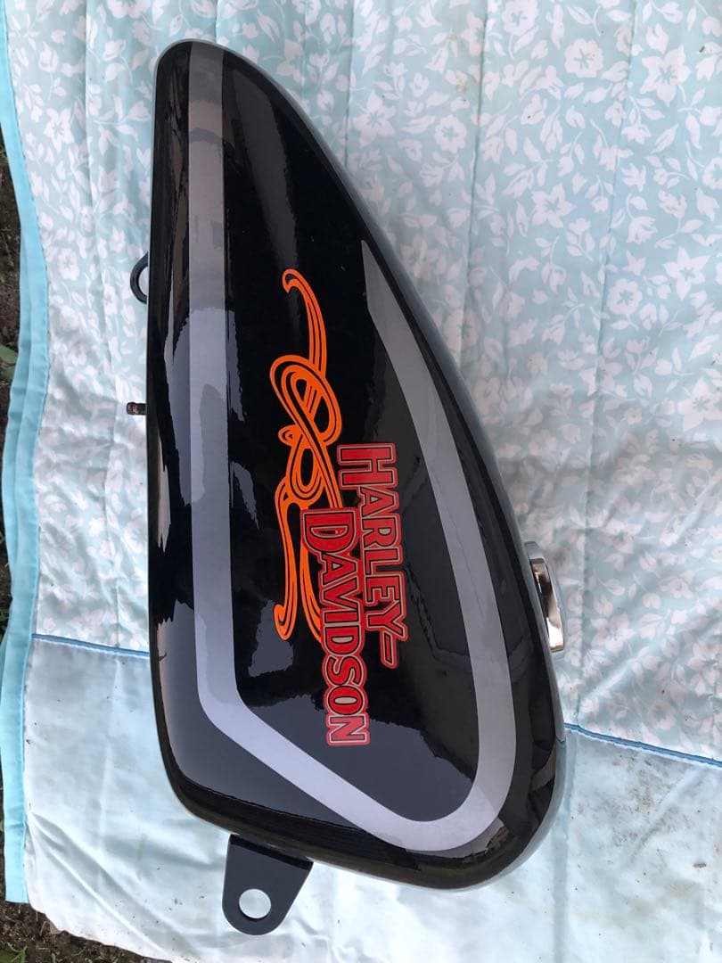 スポーツスター　03 タンク