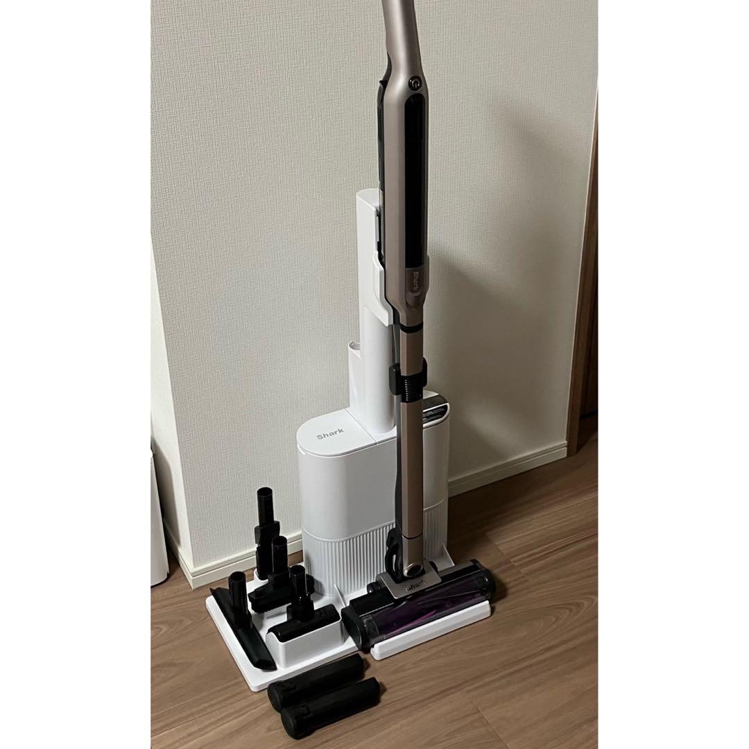 【完売品】Shark コードレススティッククリーナー