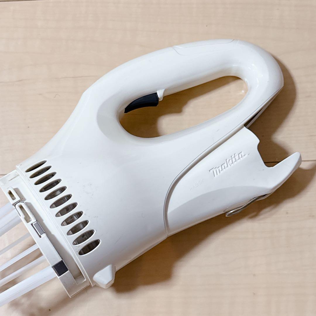 マキタ CL100DW 充電式クリーナー 掃除機 完動品 清掃済 新品フィルター