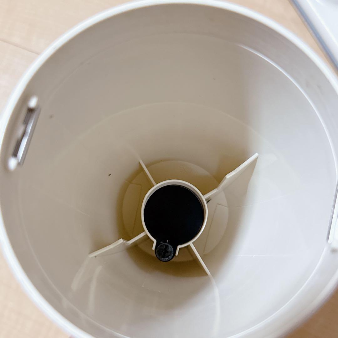 マキタ CL100DW 充電式クリーナー 掃除機 完動品 清掃済 新品フィルター