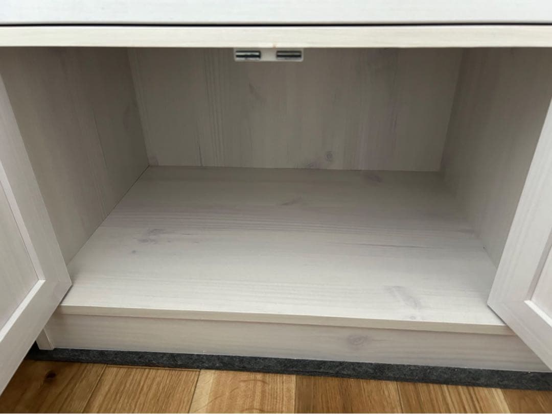 食器棚　6月末まで