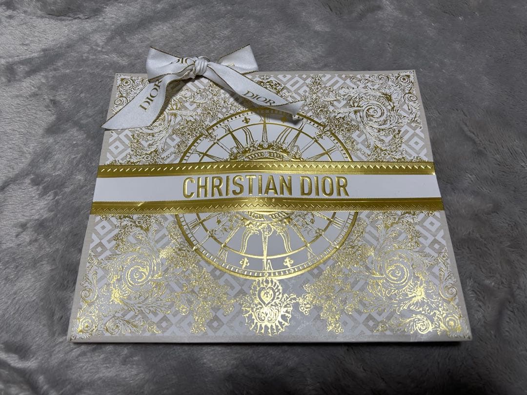 ディオール ホリデー オファー