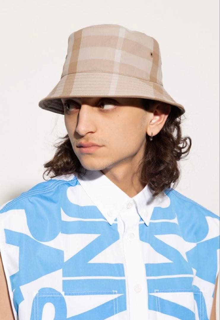 ☆★生産終了完売品★☆ Burberry テクニカルコットンバケットハット　希少