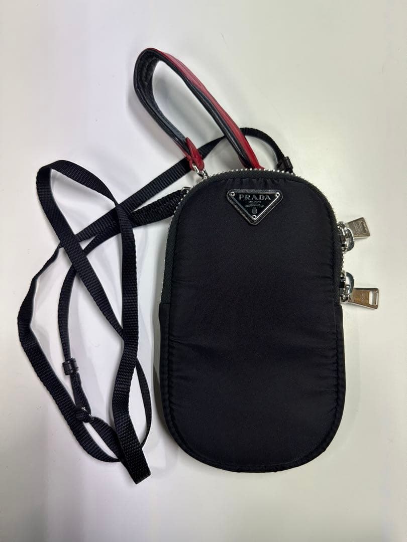 PRADA ナイロンショルダーバッグ ブラック/レッド
