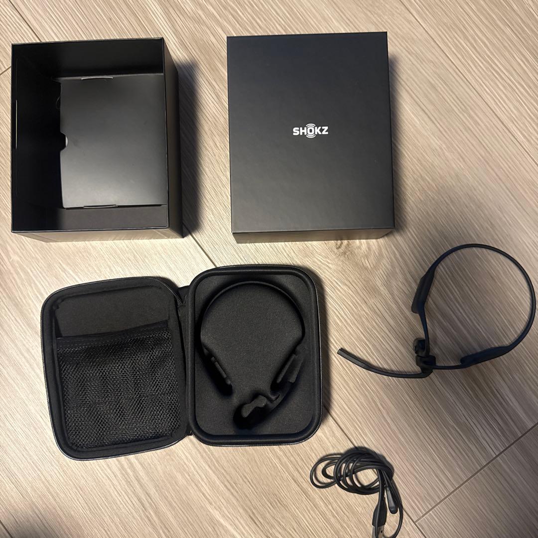 Ｋ*う様 SHOKZ OPENCOMM ブラック 骨伝導イヤホン
