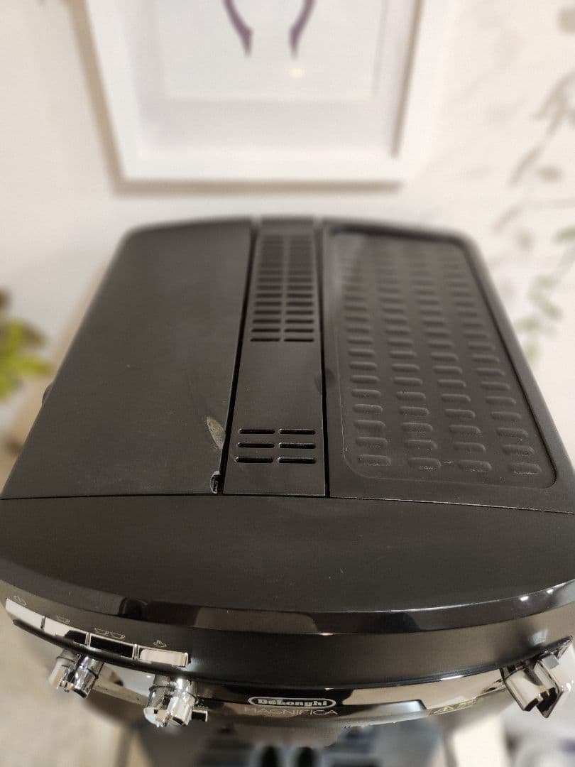 GW限定値下中【動作良好】delonghi　デロンギ　マグニフィカ　全自動