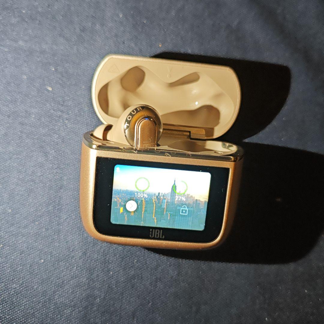 値下げ！JBL TOUR PRO 3 ワイヤレスイヤホンゴールド左耳とケースのみ