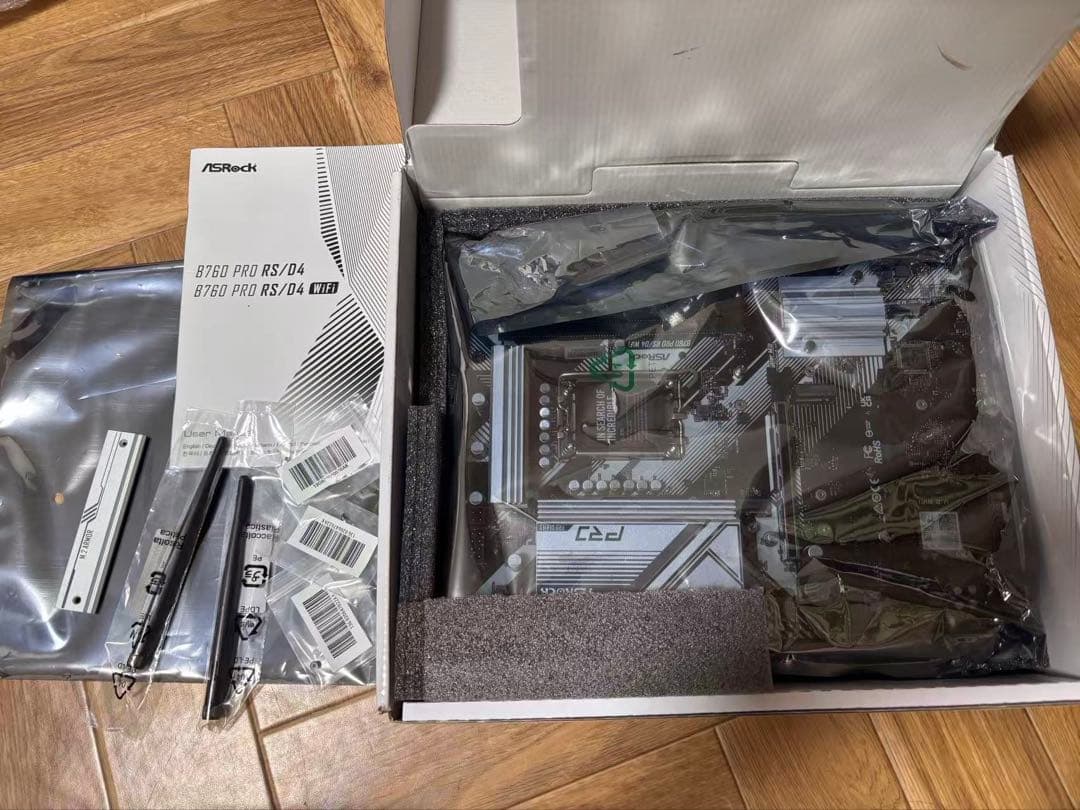 ASRock B760 PRO RS/D4 WiFi マザーボード