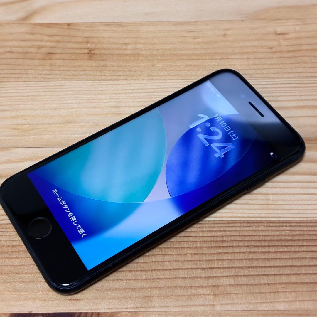 ま*り様 バッテリー新品　iPhoneSE第3世代64GB SIMフリー　美品