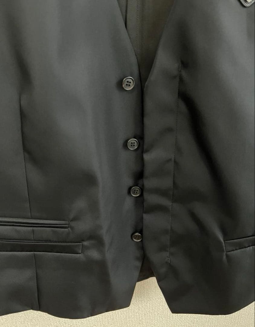 【美品・正規品】PRADA プラダ ナイロンジレ／50サイズ・ロゴプレート付き