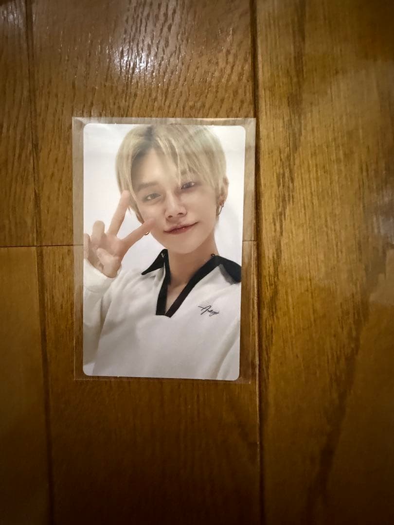 THURSDAY'S CHILD タレントカード