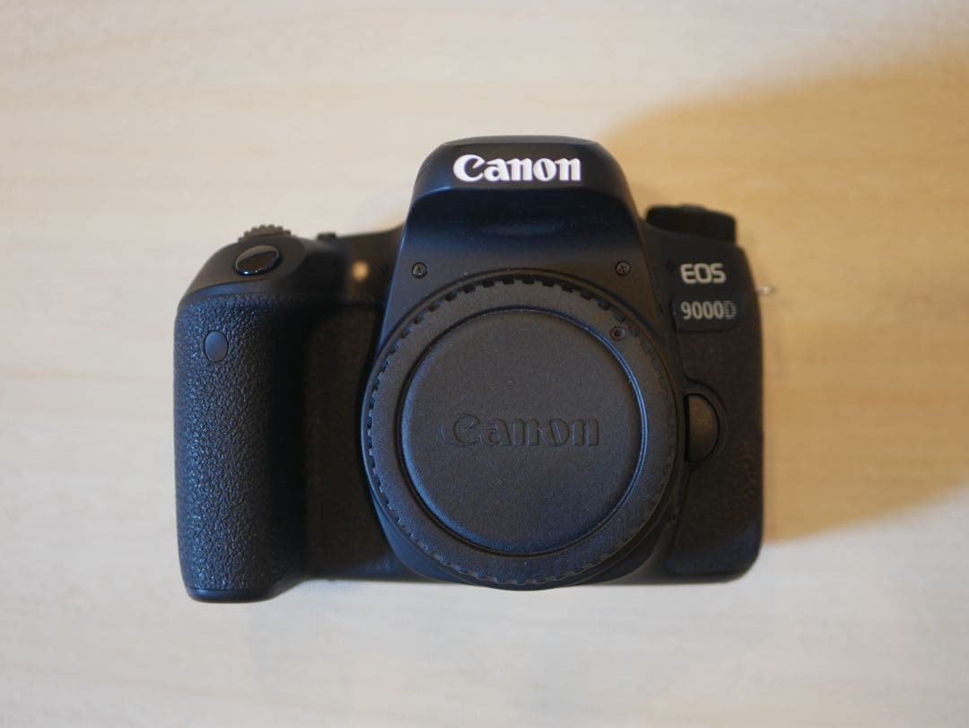 サト　Canon EOS 9000D ダブルレンズ