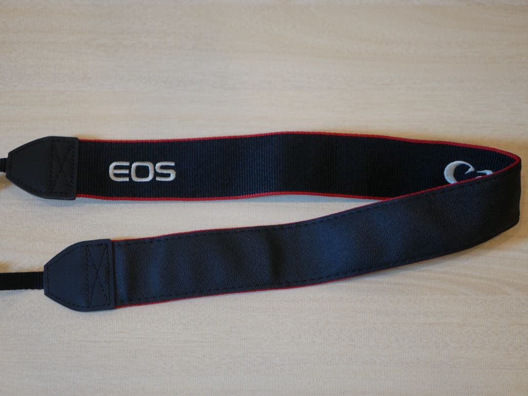 サト　Canon EOS 9000D ダブルレンズ