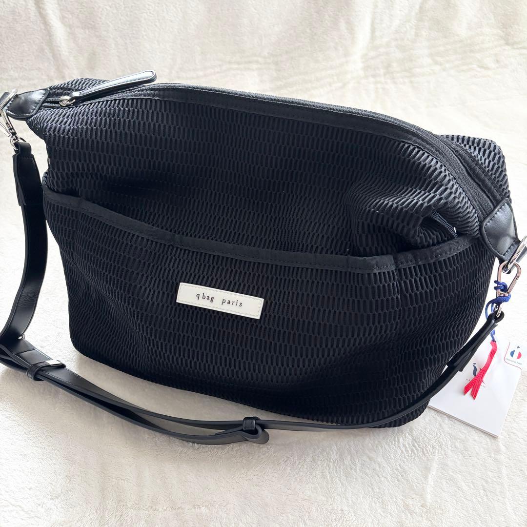 【新品未使用】qbag paris nest trois トロワ　ブラック　新作