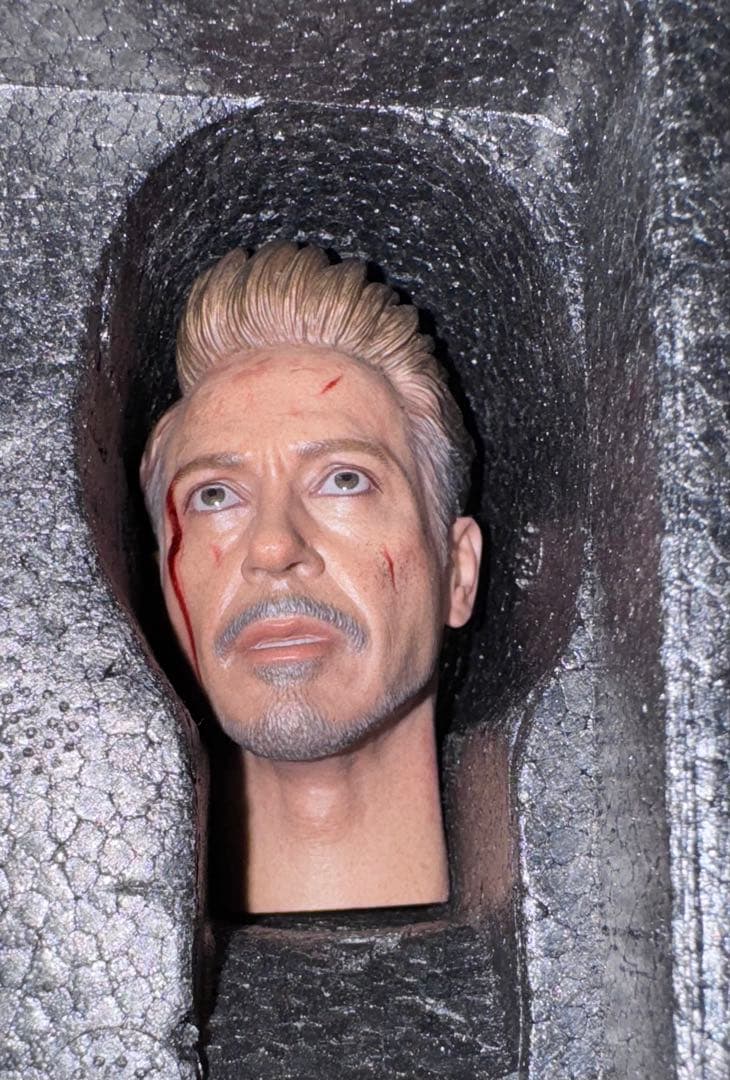 【美品】ホットトイズ/エンドゲーム アイアンマン MK85 バトルダメージ