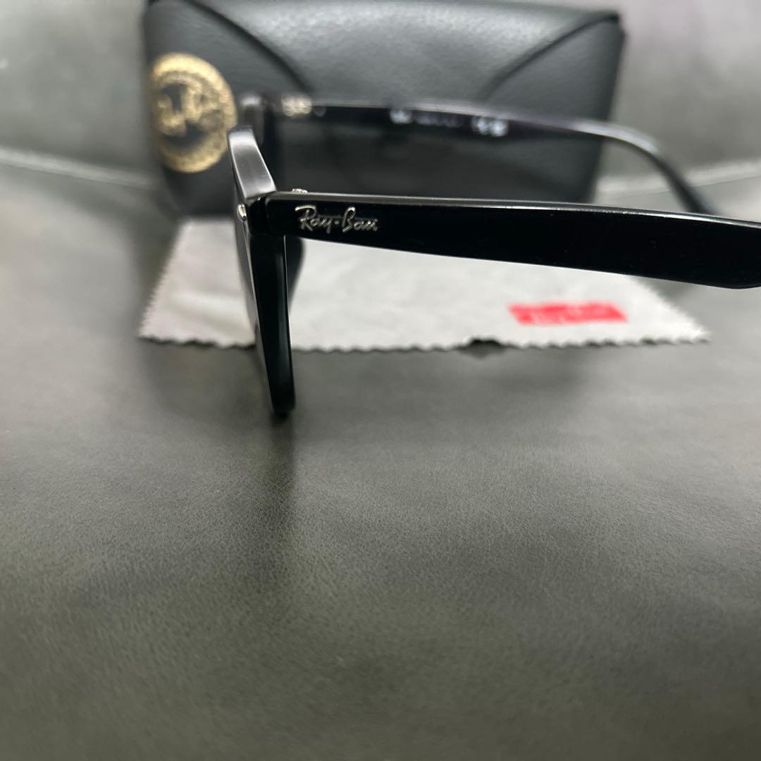 Ray-Ban ブラック ブルーグラデーションRB4258F