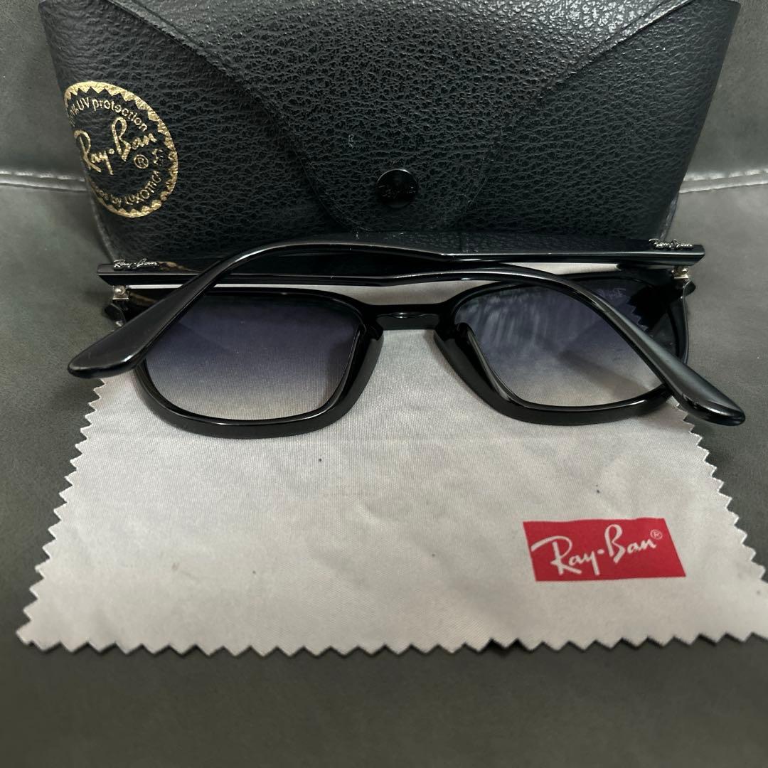 Ray-Ban ブラック ブルーグラデーションRB4258F
