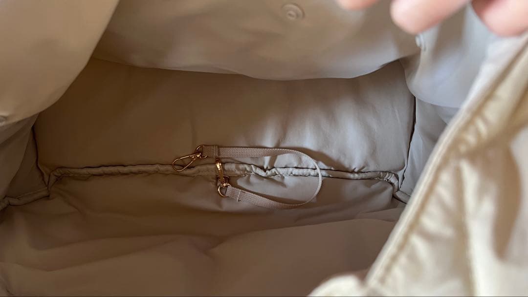 moncheri キルティング フロントリュック ペットキャリー S ベージュ