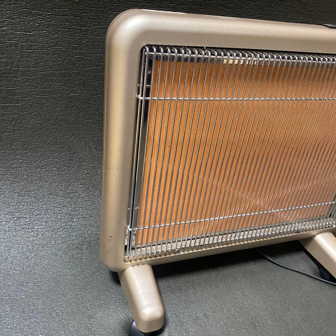 【美品】遠赤外線暖房器 サンルミエ・エクセラ7 N700L-GR 外箱有