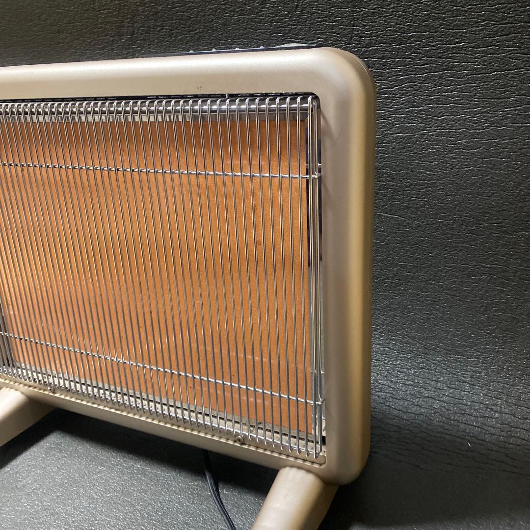 【美品】遠赤外線暖房器 サンルミエ・エクセラ7 N700L-GR 外箱有