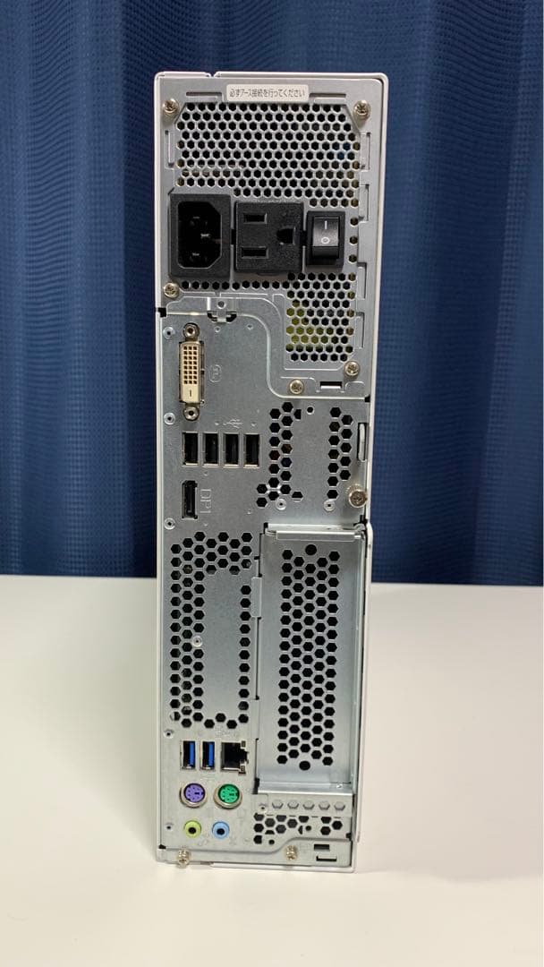 Fujitsu・Core i3-6世代・16G・500G・DVDRW・通常起動品