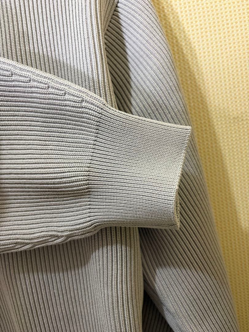 自由区　【新品未使用】 パールデザイン　カーディガン