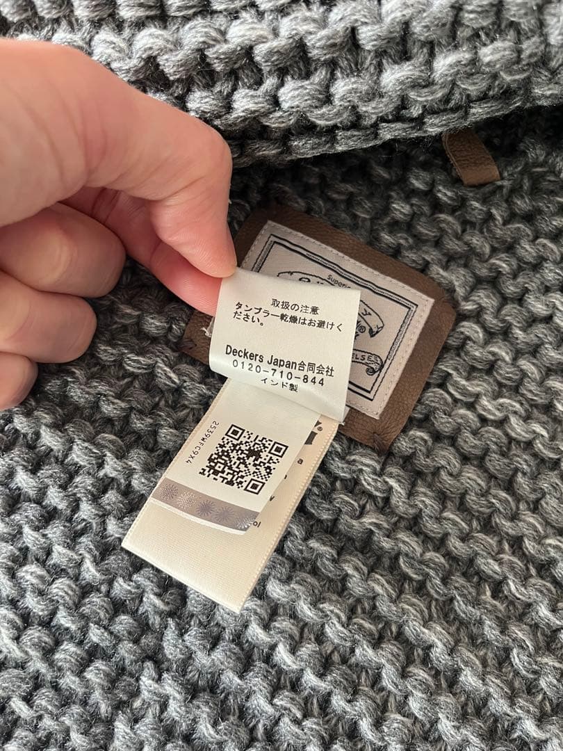 りちゃ さま専用UGG australia ⚫︎クポンチョ⚫︎未使用⚫︎ニット コート