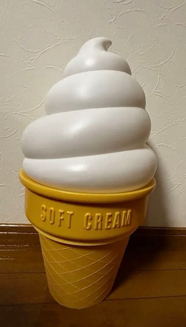 メルカリ市期間中お値下げ！　ソフトクリーム　オブジェ アイスクリーム 貯金箱