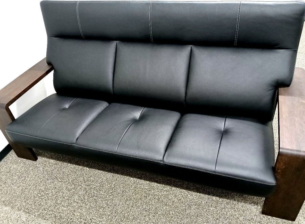 新春特価//カリモク家具Chitano本革ダンテ3人掛け ソファーブラック正規品