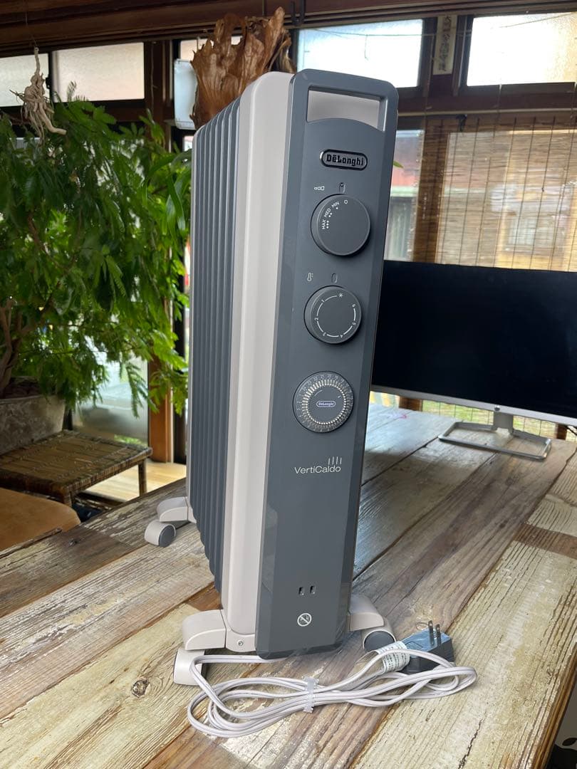 【美品・箱あり】デロンギ オイルヒーター RHJ21F0812-GY