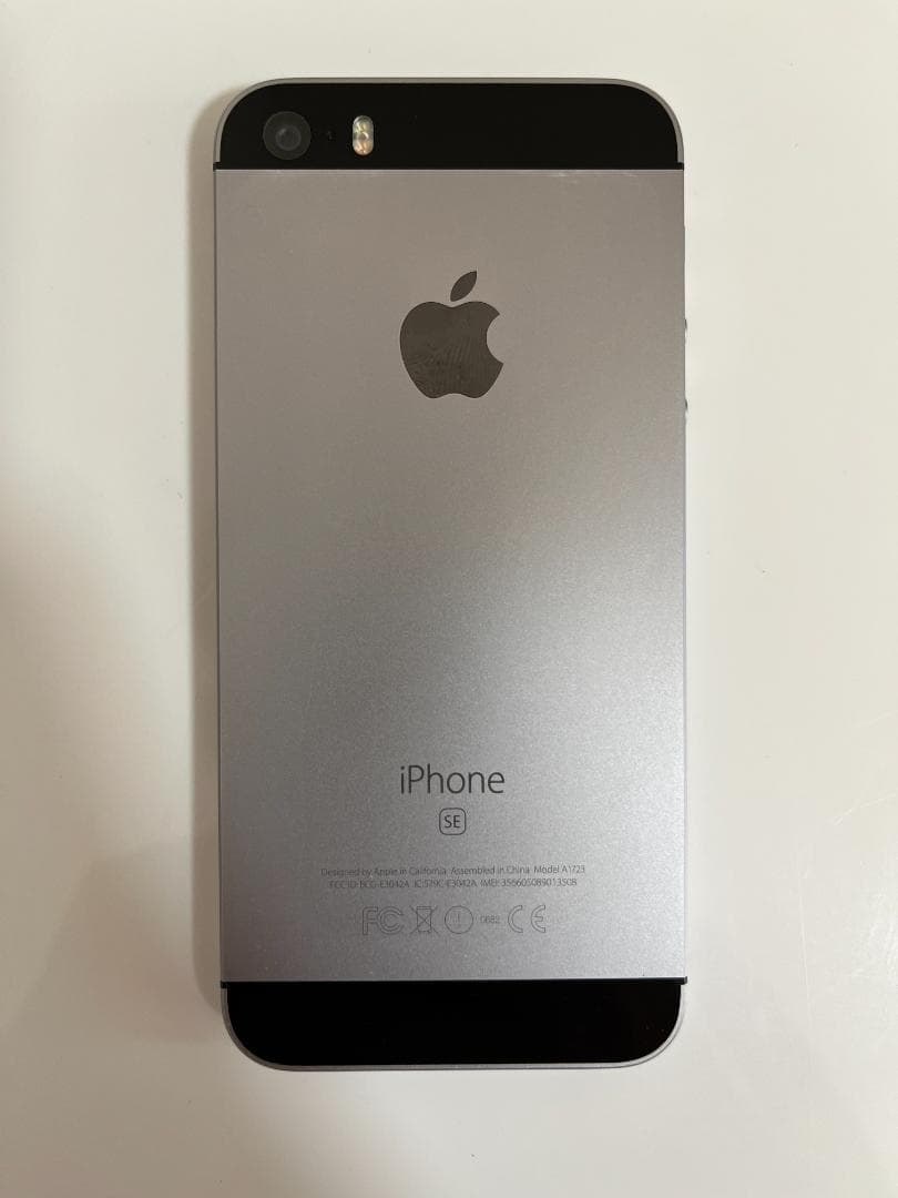 ぽ　iPhone SE（第1世代）128GB SIMフリー 動作確認済み