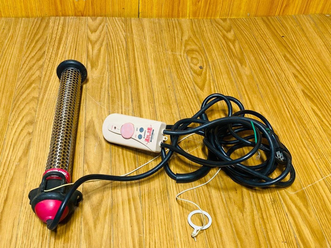 (1)湯沸かし太郎 SCH-901 電気ヒーター メッシュデザイン リモコン付き